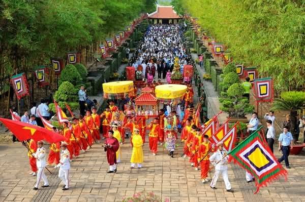 GIỖ TỔ HÙNG VƯƠNG MÙNG 10 THÁNG BA ÂM LỊCH        Cùng hướng về đất cội nguồn