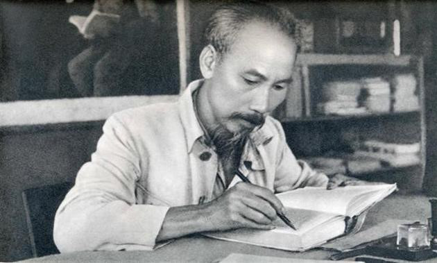Học Bác nói đi đôi với làm