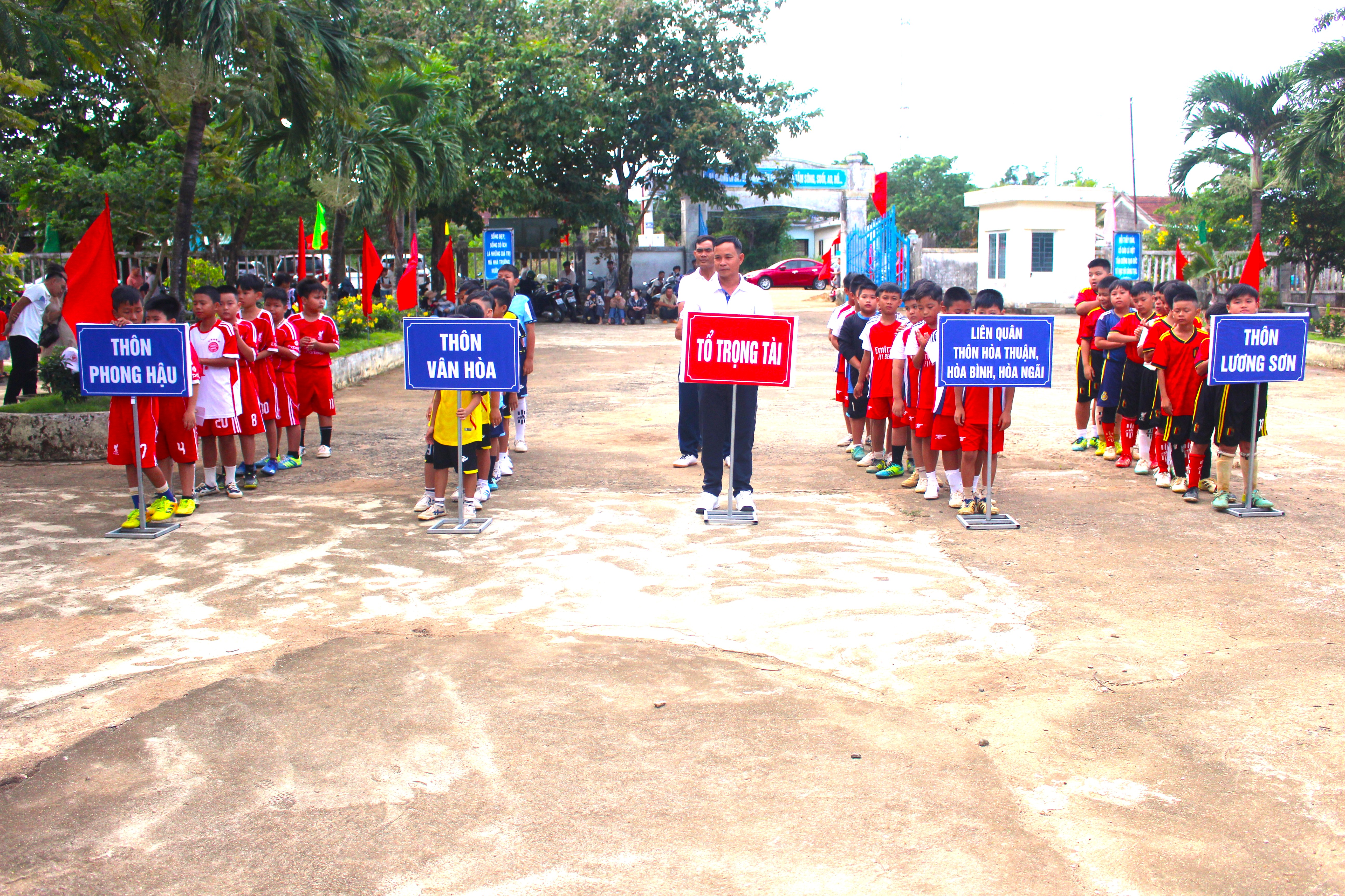 Khai mạc Giải Bóng đá nhi đồng U10 xã Vân Hòa năm 2026