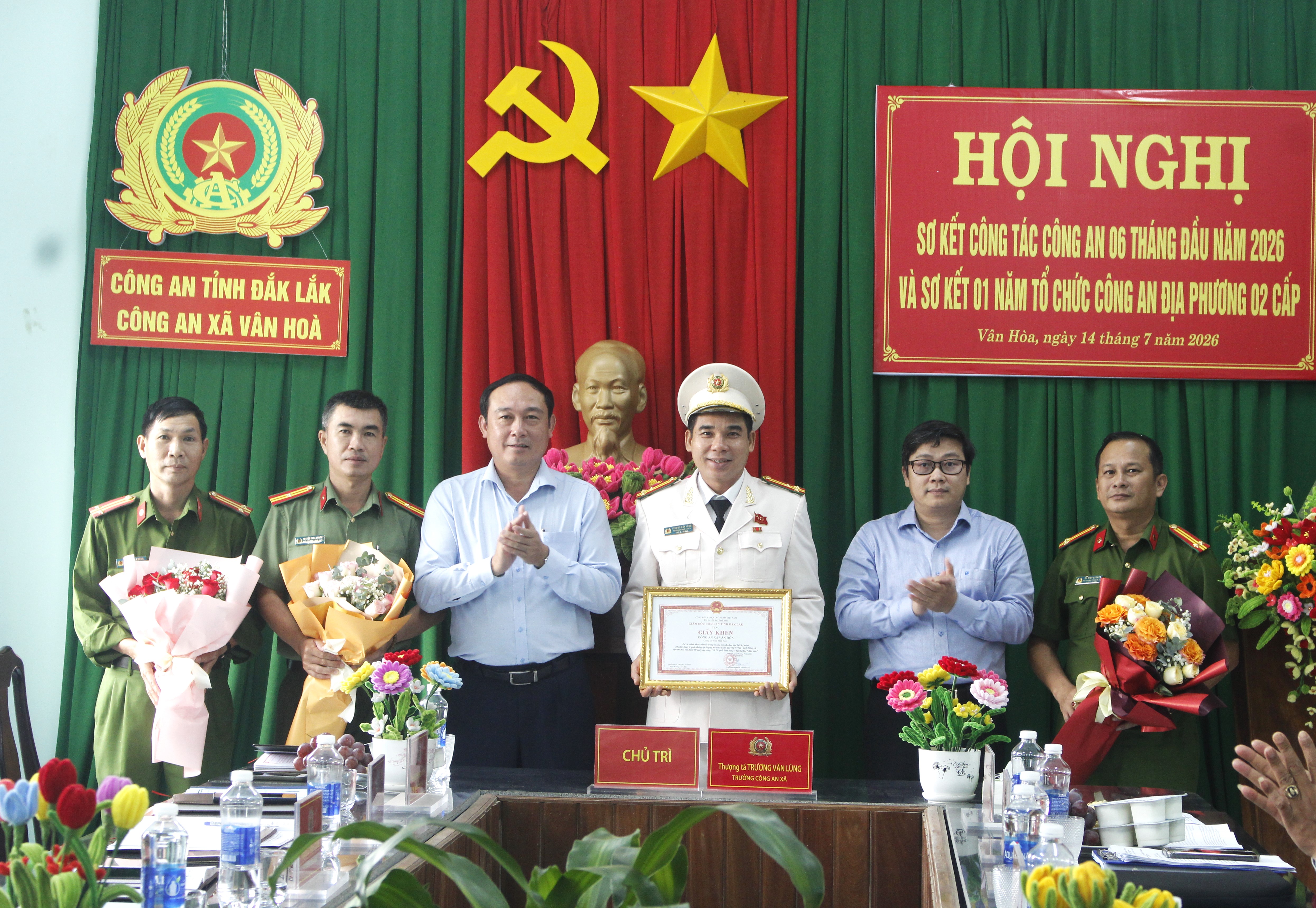 Công an xã Vân Hòa sơ kết công tác 6 tháng đầu năm 2026 và 1 năm tổ chức công an địa phương 2 cấp