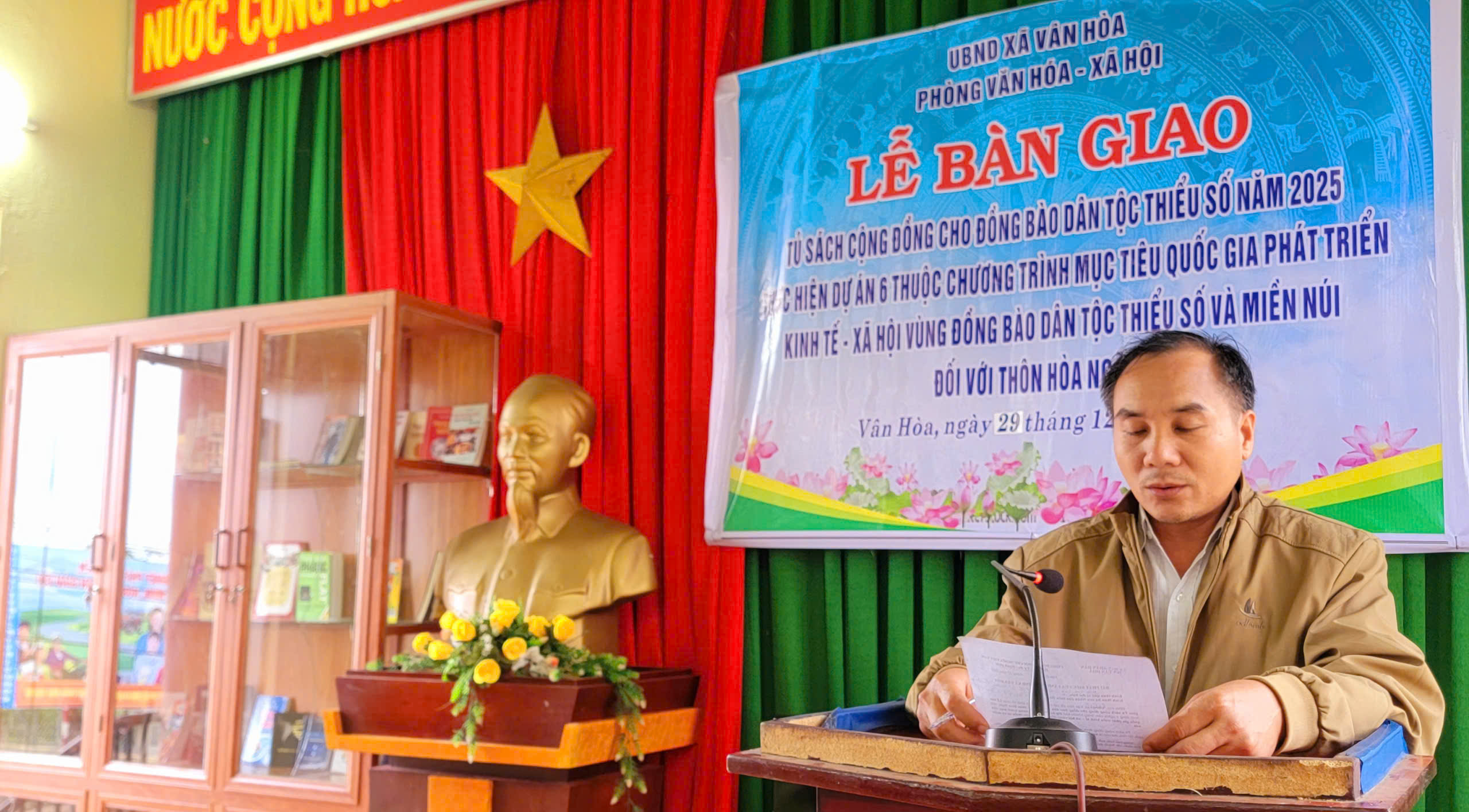 z7377593730703_db559f5af69aedcf7415c955fffacd60