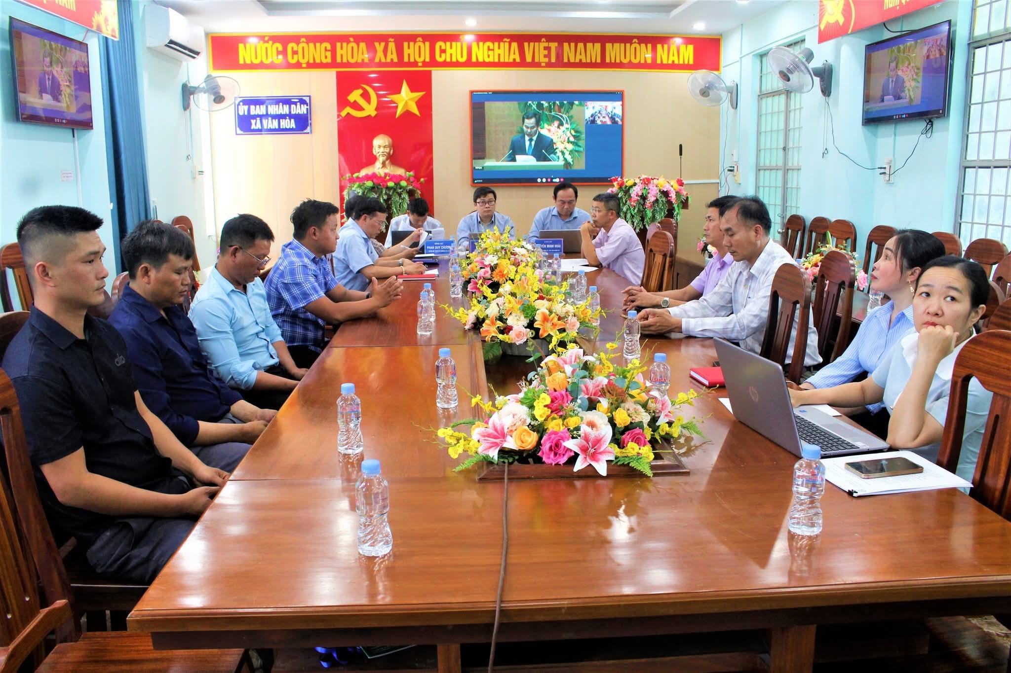 XÃ VÂN HOÀ KẾT NỐI TRỰC TUYẾN HỘI NGHỊ TOÀN QUỐC TỔNG KẾT CÔNG TÁC BẦU CỬ