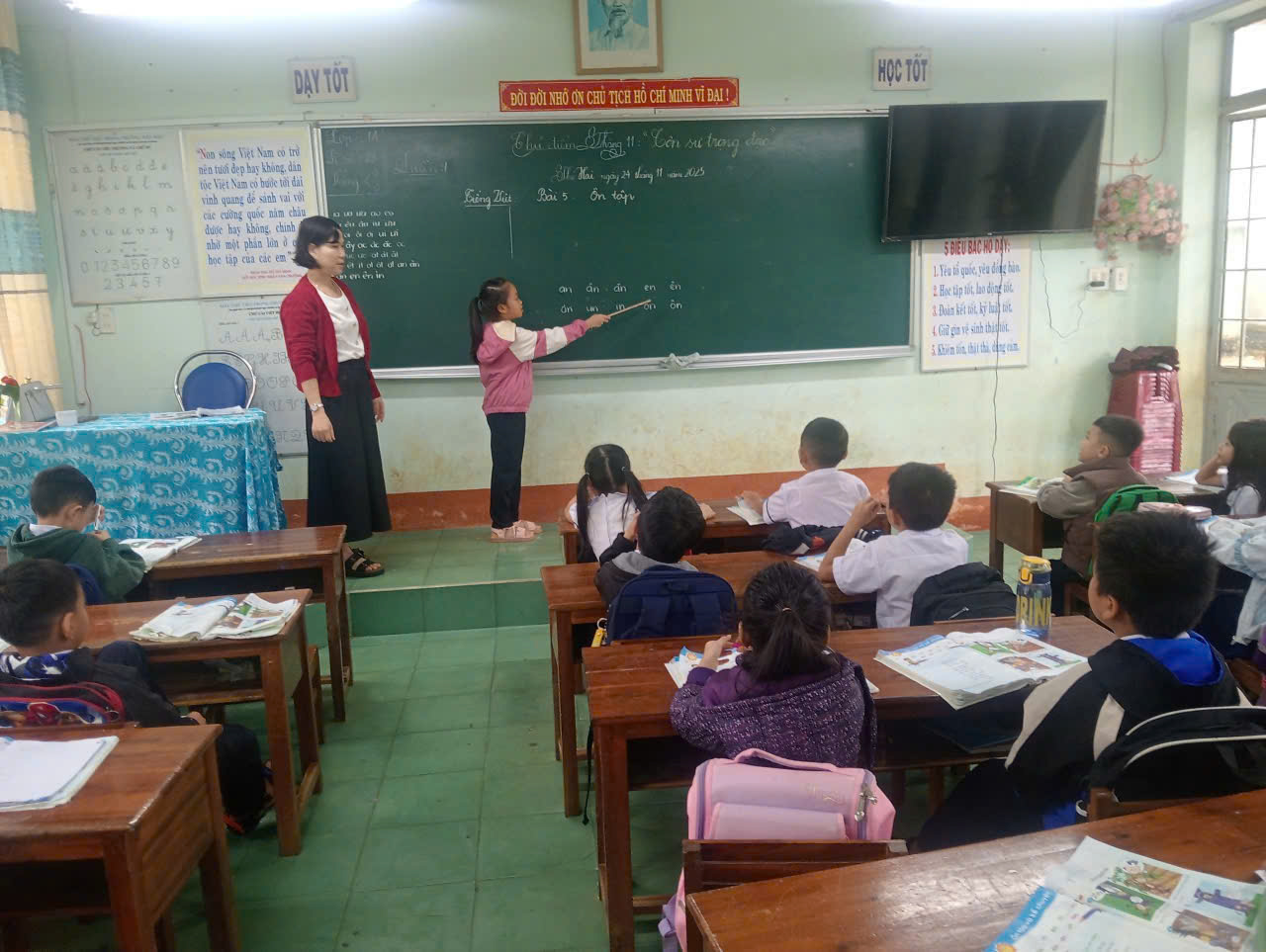 z7255995159737_b870faf1424f57e0c03cdfd848cdbf66