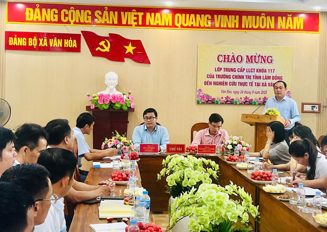 z7053768299624_f1460a38136eac3ab88684628bda664f