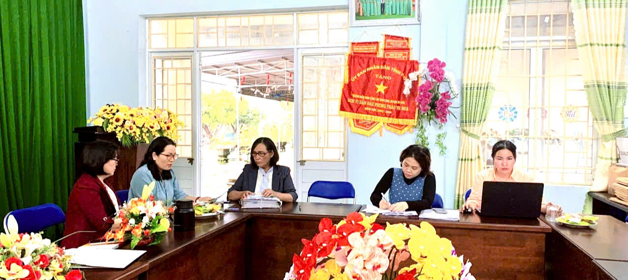 z7233847762868_a9e8a5230bb6f6dbc1e822d69560862f