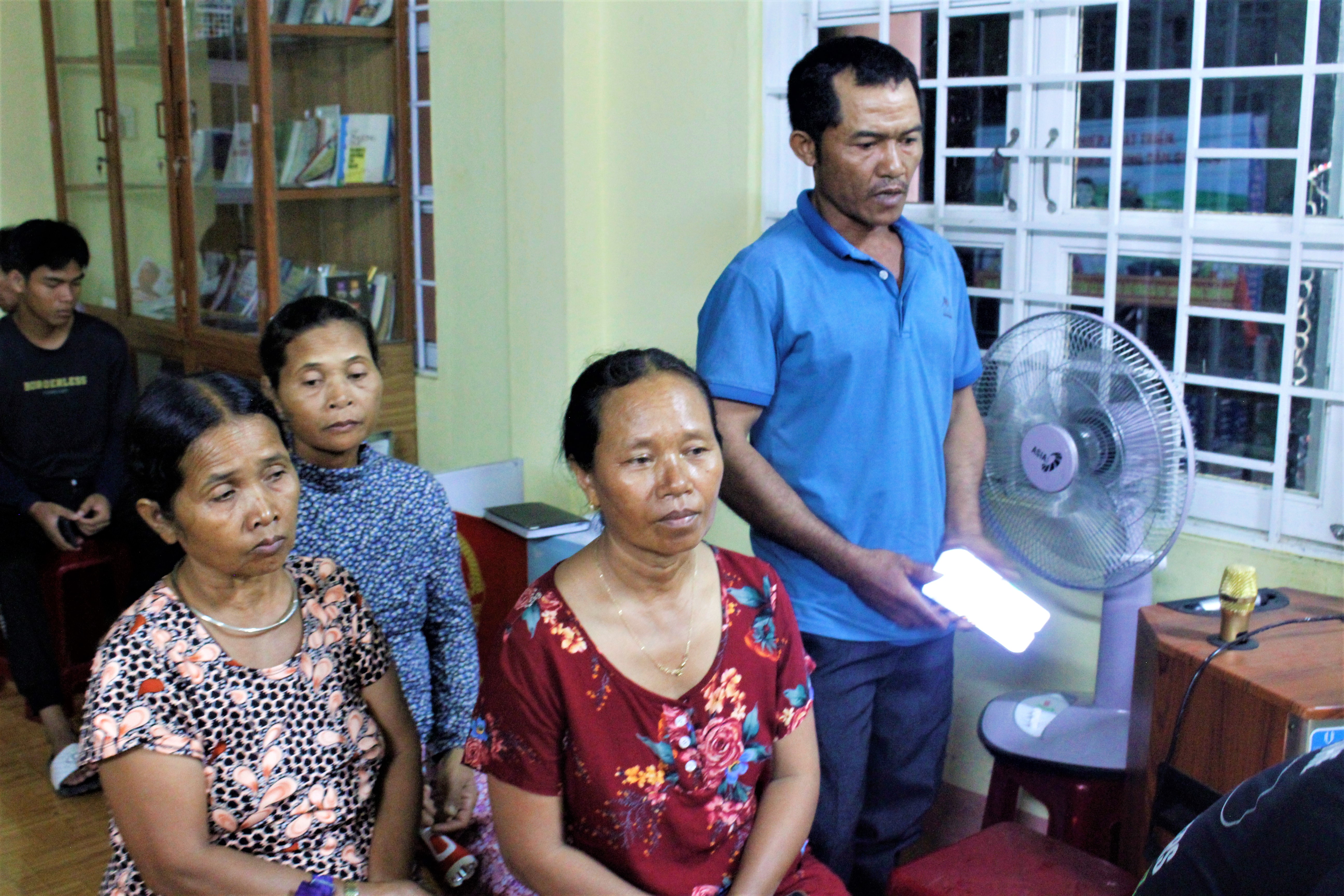Các tổ đại biểu HĐND xã tiếp xúc cử tri ở 11 thôn