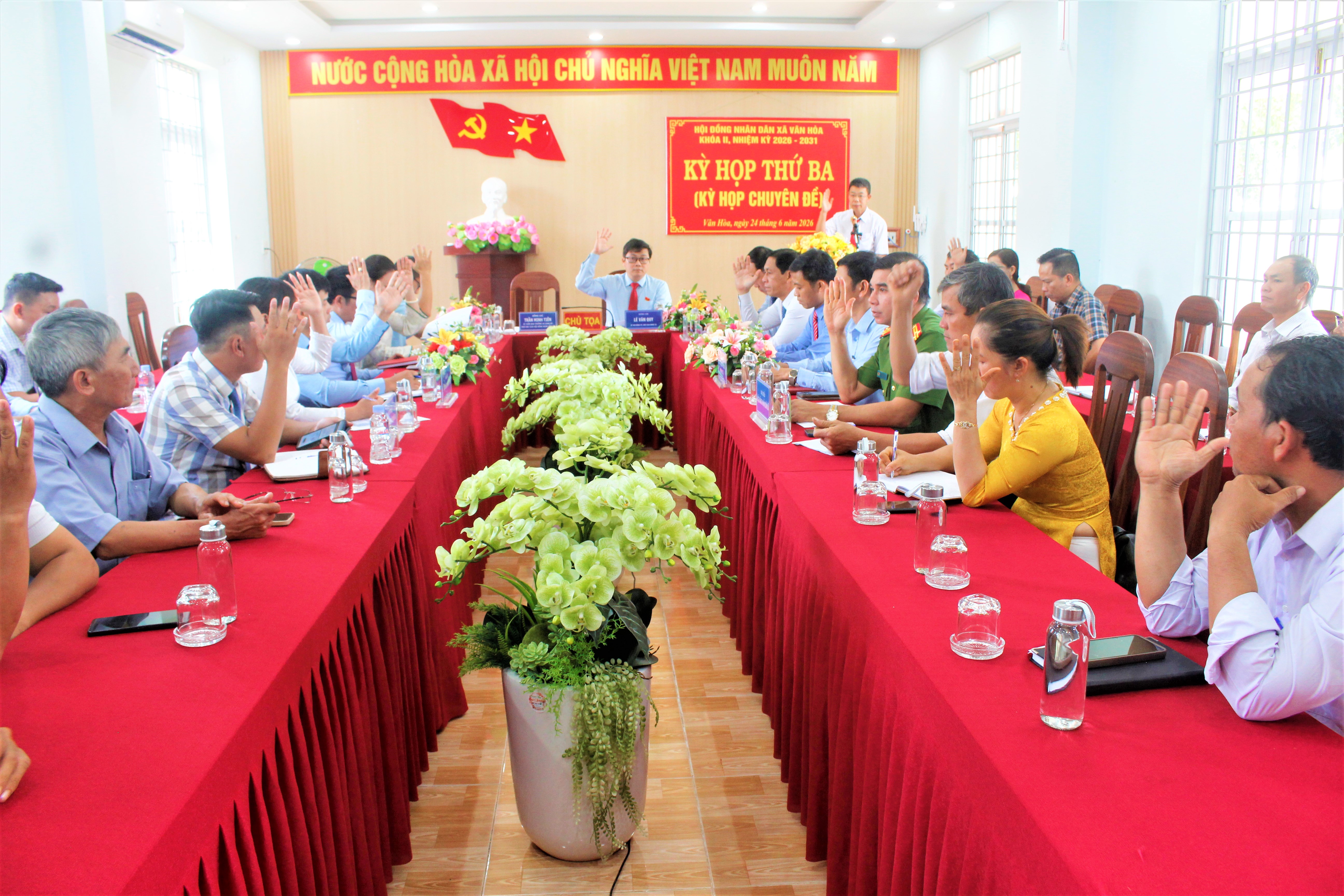 HĐND xã tổ chức Kỳ họp thông qua Đề án sắp xếp, tổ chức lại thôn