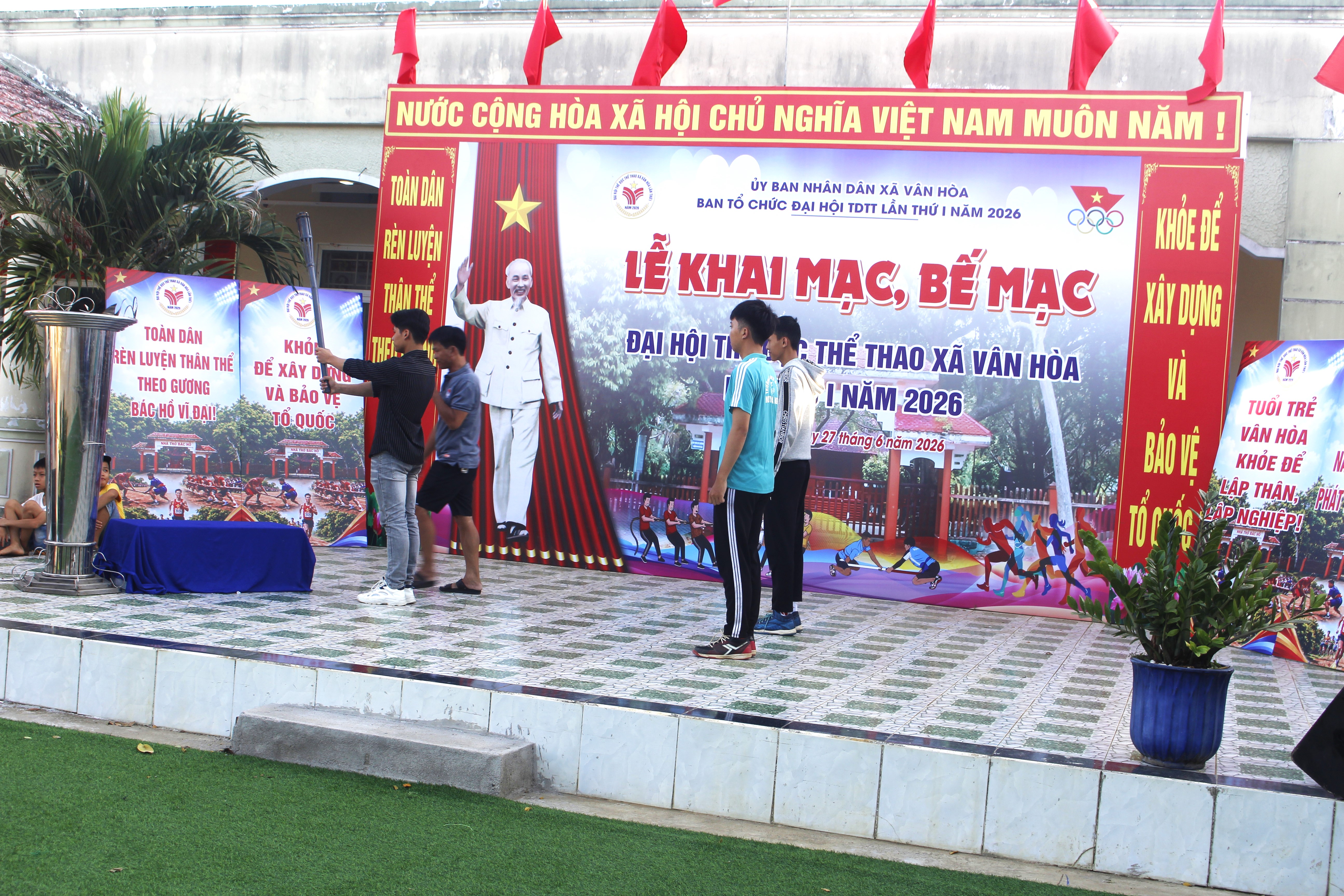 Xã Vân Hòa chạy dây tổng duyệt chương trình khai mạc Đại hội Thể dục thể thao xã lần thứ I năm 2026