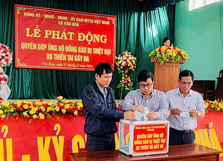 XÃ VÂN HÒA TỔ CHỨC LỄ PHÁT ĐỘNG QUYÊN GÓP ỦNG HỘ ĐỒNG BÀO BỊ THIÊN TAI GÂY RA