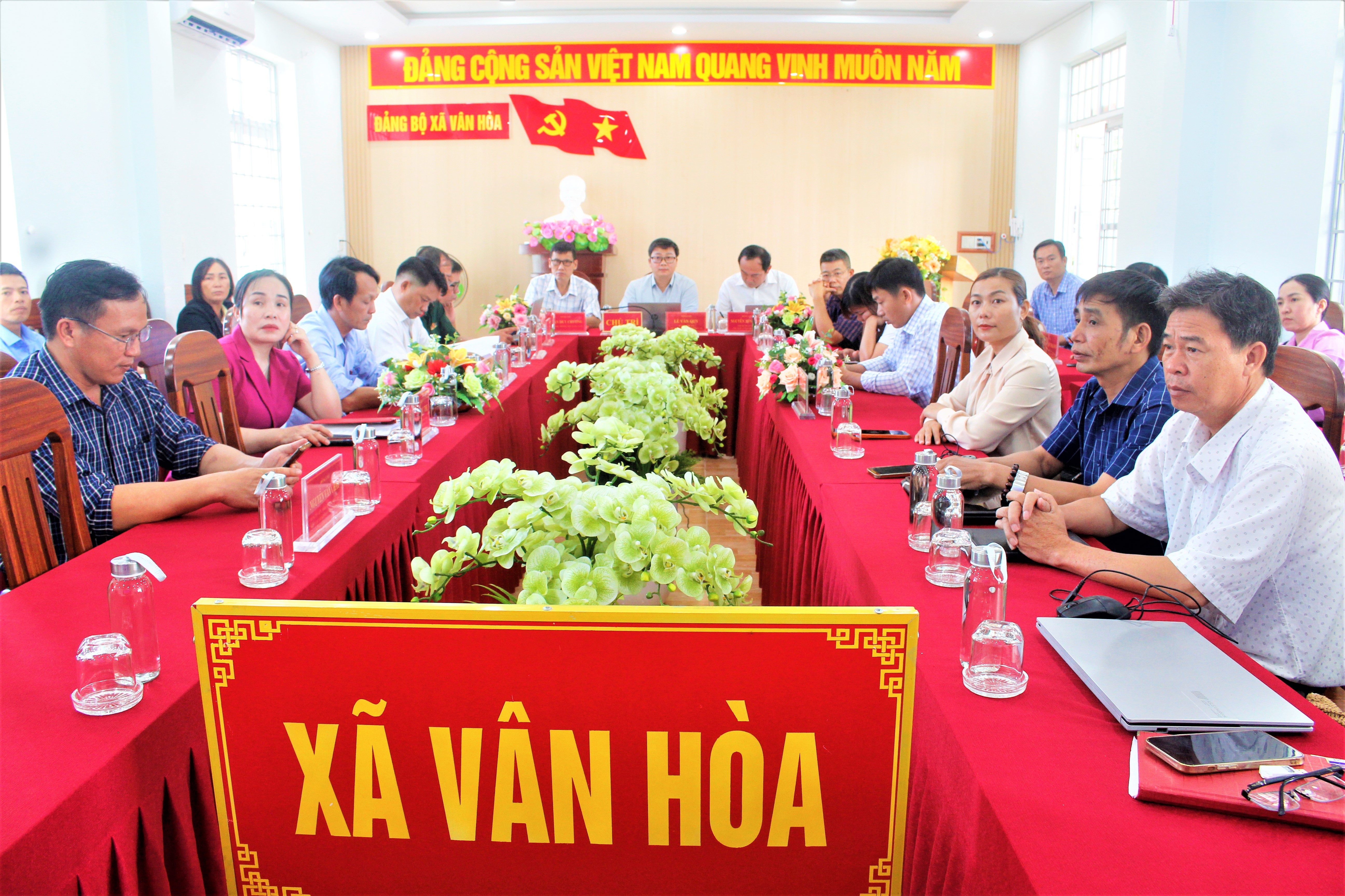 Xã Vân Hòa kết nối trực tuyến Hội nghị tổng kết việc thực hiện Quyết định số 23 của Bộ Chính trị