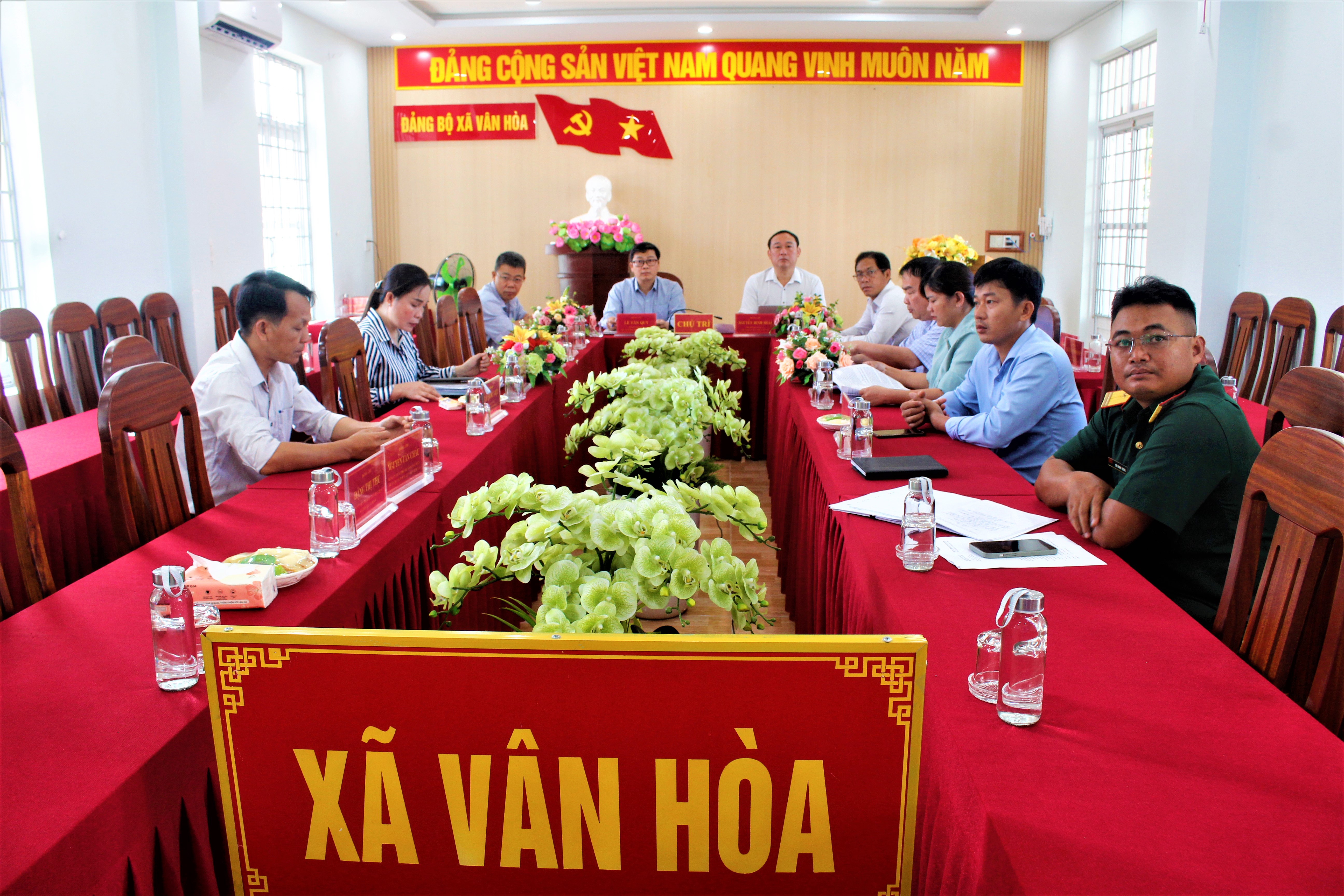 Đảng ủy xã Vân Hòa kết nối trực tuyến Hội nghị Thường trực Tỉnh ủy giao ban với các Đảng ủy trực thuộc