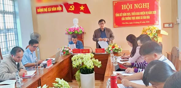 THƯỜNG TRỰC HỘI ĐỒNG NHÂN DÂN XÃ VÂN HÒA TỔ CHỨC HỘI NGHỊ TỔNG KẾT HOẠT ĐỘNG NĂM 2025, TRIỂN KHAI NHIỆM VỤ NĂM 2026