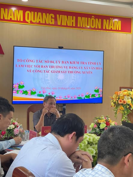 TỔ CÔNG TÁC SỐ 4 – ỦY BAN KIỂM TRA TỈNH ỦY ĐẮK LẮK LÀM VIỆC VỚI BAN THƯỜNG VỤ ĐẢNG ỦY XÃ VÂN HÒA