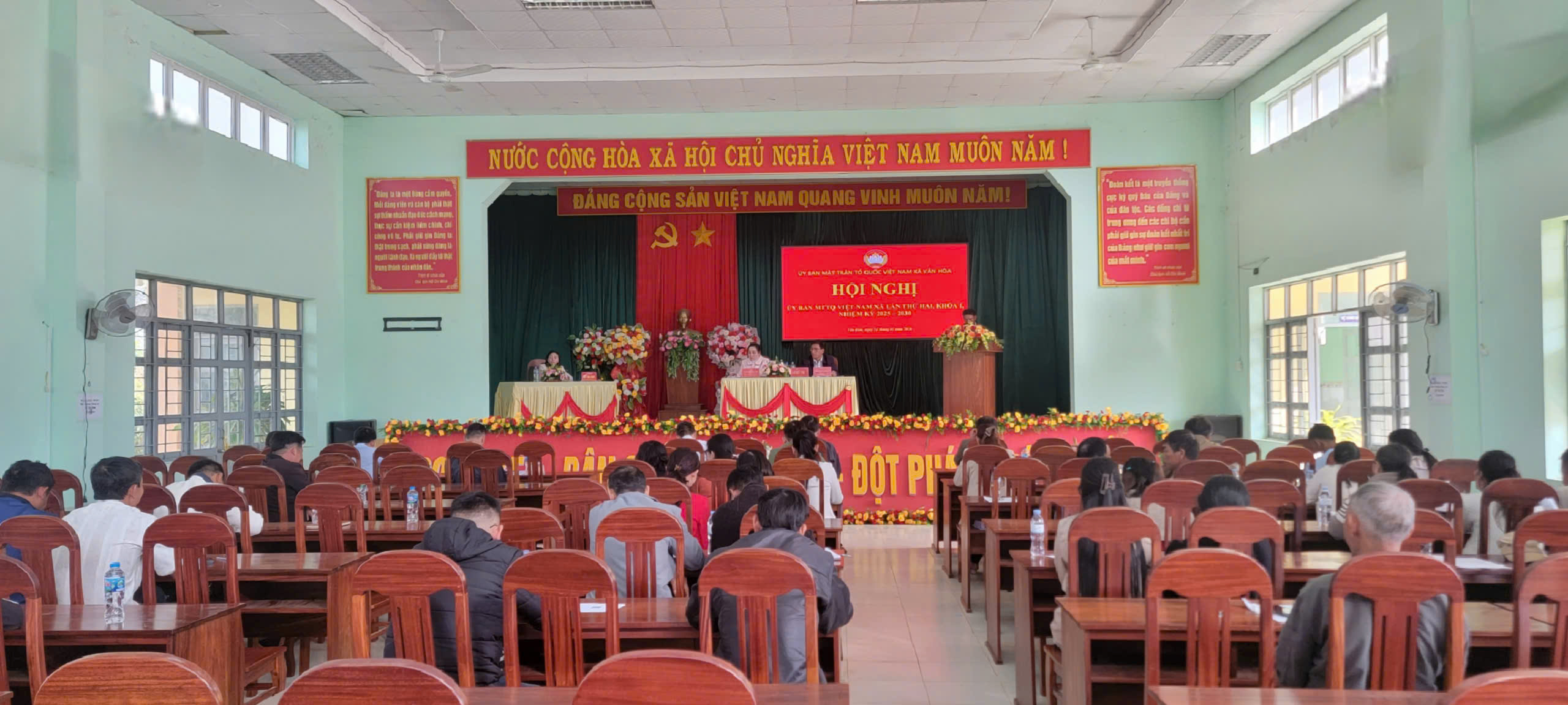 ỦY BAN MTTQ VIỆT NAM XÃ VÂN HÒA TỔ CHỨC HỘI NGHỊ TỔNG KẾT CÔNG TÁC NĂM 2025