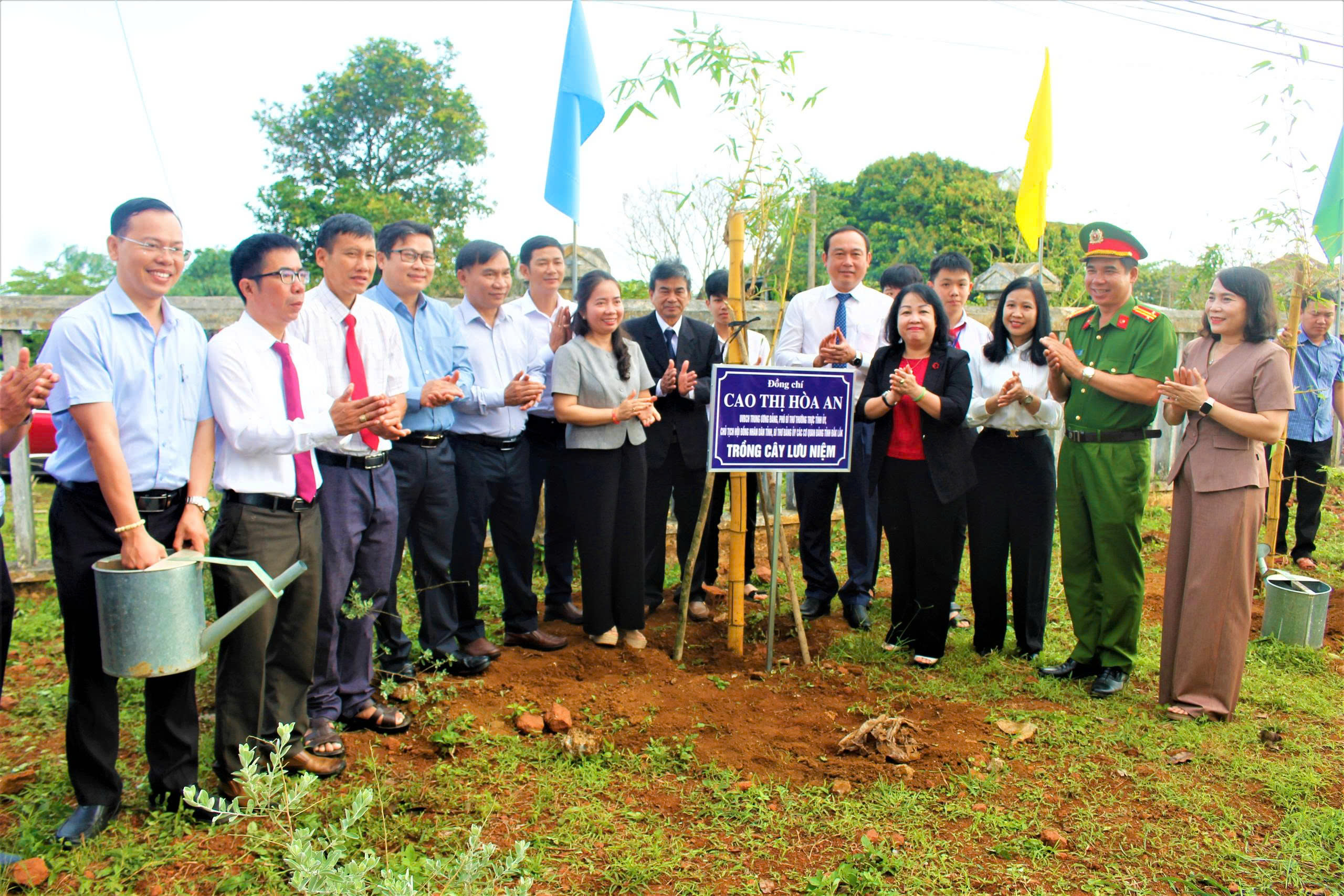 gen-h-z7577684715856-35753a27caa9b0c4c5994ce49ee76f53